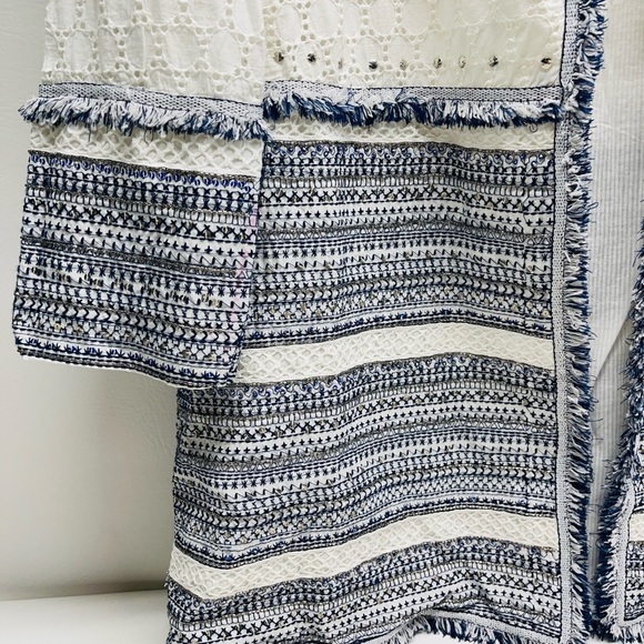 Chicos Eyelet topper embellished trim jacket SZ4 nwt - Picture 3 of 12